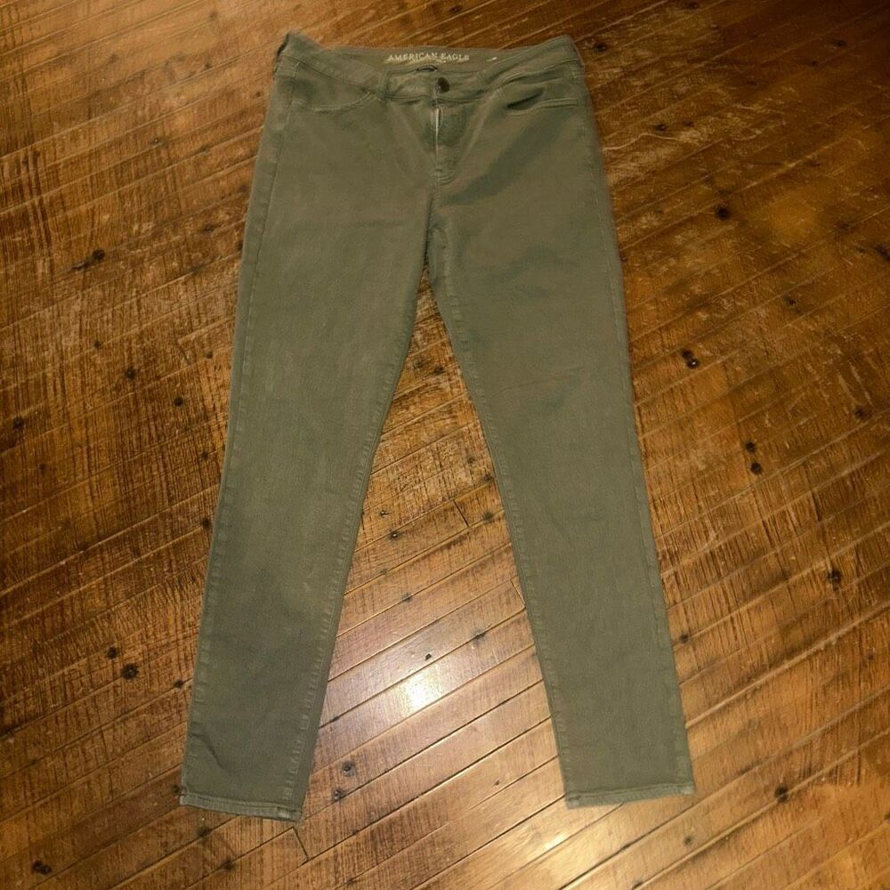 American Eagle green stretchy 14 long normcore jeggings